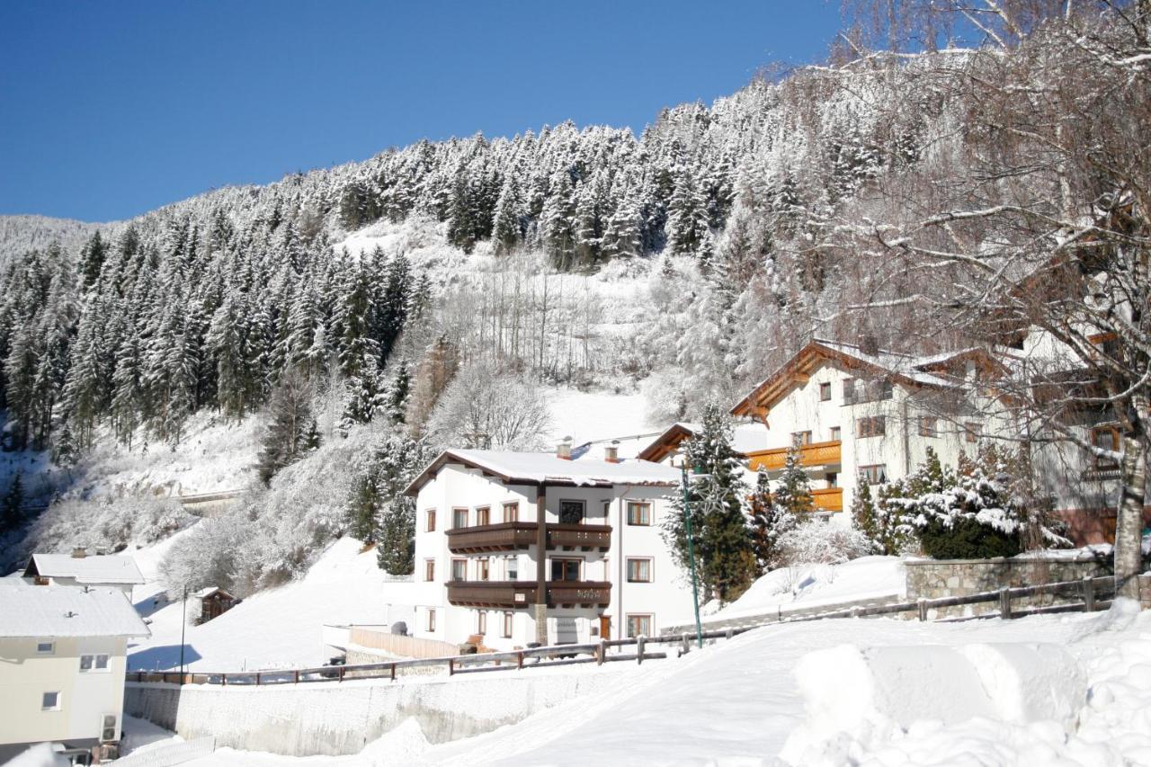 Pension Kandaharblick Pettneu am Arlberg Exterior photo